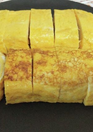 カニかまと竹輪で可愛い♪卵焼き-レシピのメイン写真