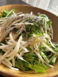 ゆかりふりかけで手作り梅ドレッシング-レシピのメイン写真