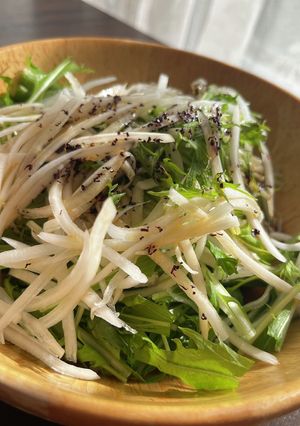 ゆかりふりかけで手作り梅ドレッシング-レシピのメイン写真