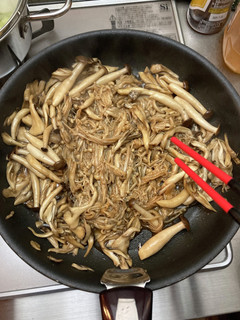 ごはん、お酒が進む!3種きのこの醤油炒め-レシピのメイン写真