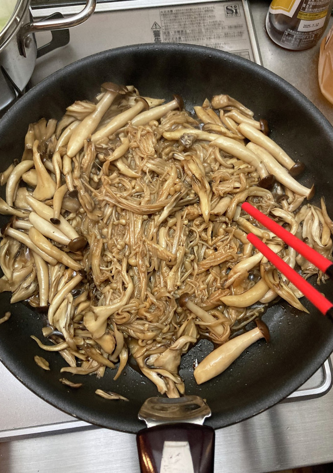 ごはん、お酒が進む！3種きのこの醤油炒め-レシピのメイン写真