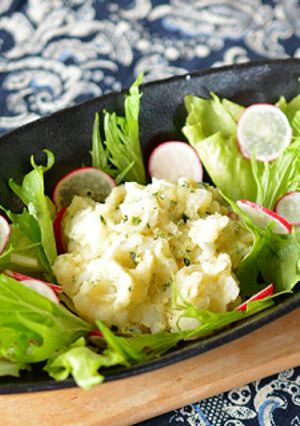 “ひろし”で味付しけたポテトサラダ♪-レシピのメイン写真