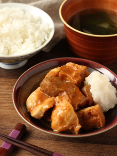 鶏むね肉と厚揚げこんにゃくの味噌煮-レシピのメイン写真