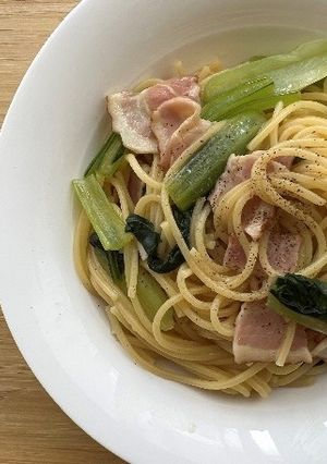 小松菜とベーコンのワンフライパンパスタ-レシピのメイン写真