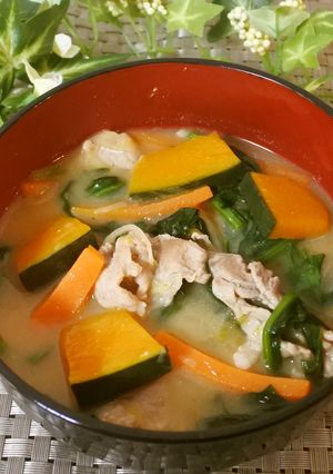豚こま肉と緑黄色野菜のおかずなお味噌汁❀-レシピのメイン写真