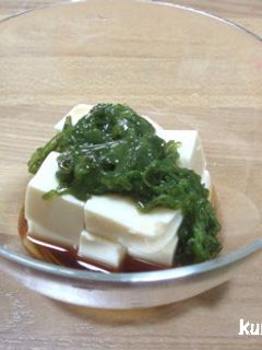 簡単すぐ出来♫♬めかぶ冷奴-レシピのメイン写真