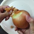 発想の転換♡玉ねぎの皮を簡単にむく方法