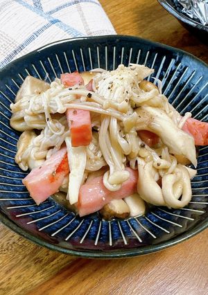 味付けは塩出汁のみ!きのことベーコン炒め-レシピのメイン写真