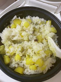 簡単!さつまいもの炊き込みご飯-レシピのメイン写真