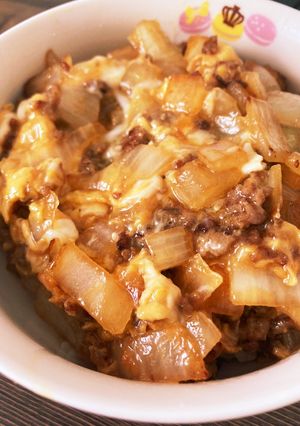 ひき肉のスタミナ卵とじ丼-レシピのメイン写真