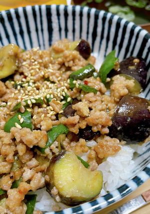 ピーマンとなすの肉味噌丼-レシピのメイン写真