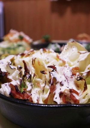 丸ごとキャベツとじゃがのガリバタ焼き-レシピのメイン写真