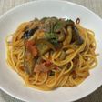 トマト缶で作った茄子としめじの辛いパスタ