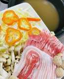 白菜たっぷり、豚肉の塩ねぎスープ鍋