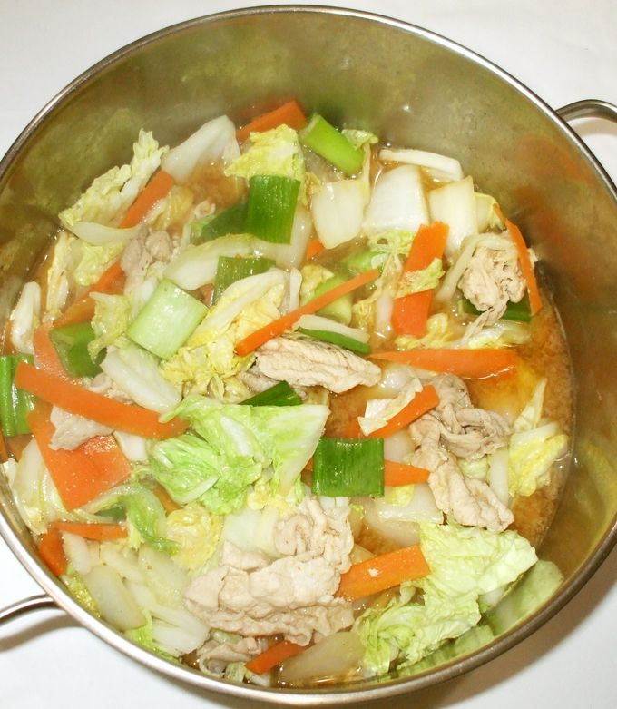 豚肉白菜のにんにく味噌鍋♪簡単体の潤いに-レシピのメイン写真