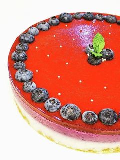 手間暇かけるレアチーズベリームースケーキ-レシピのメイン写真