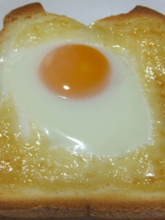 目玉焼きトースト-レシピのメイン写真