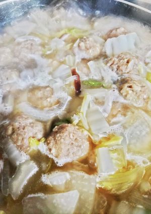業務用スーパーの肉団子で野菜スープ！-レシピのメイン写真