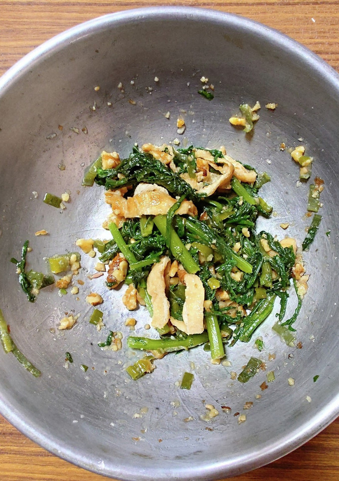 ヨウサマの減塩春菊とクルミの白味噌和え-レシピのメイン写真
