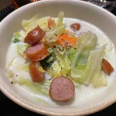 รูปของ 白ワインのお供に！キャベツのミルクスープ