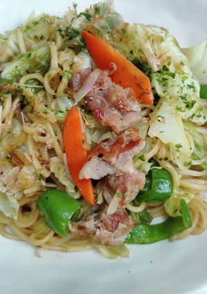 放置プレイでソース焼きそば-レシピのメイン写真