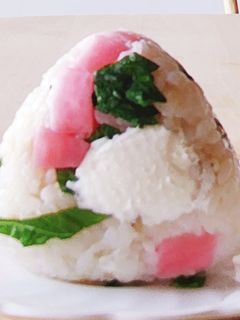 パリおにぎり☆カワイイ柴漬け大根&クリチ-レシピのメイン写真