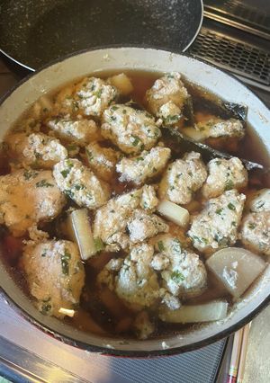 賛否両論風、鶏ニラつくねとカブの煮物-レシピのメイン写真