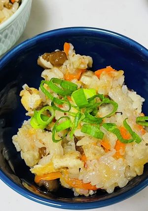 鶏手羽元をぶっ込むだけの炊き込みご飯-レシピのメイン写真
