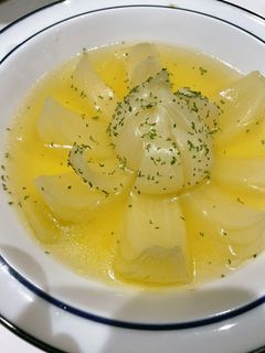 玉ねぎ丸ごとスープ-レシピのメイン写真
