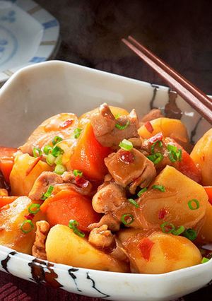 親子丼セットで作るピリ辛鶏じゃが-レシピのメイン写真