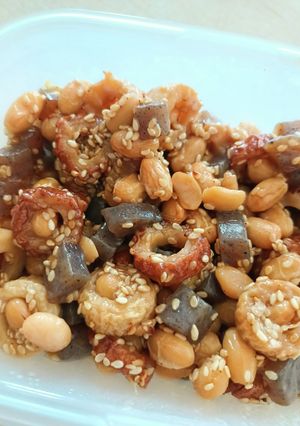 大豆とこんにゃくと竹輪の炒り煮-レシピのメイン写真