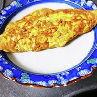 基本からアレンジまで！思わずつくりたくなる「卵 ツナ オムレツ」の