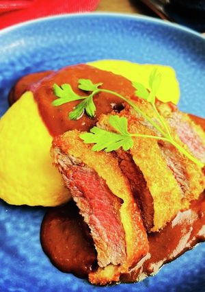 スパイス香るデミオムライス　牛カツのせ-レシピのメイン写真