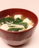 朝昼夕♪ほうれん草エノキタケ豆腐の味噌汁