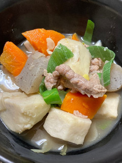 山形県の郷土料理・いも煮-レシピのメイン写真