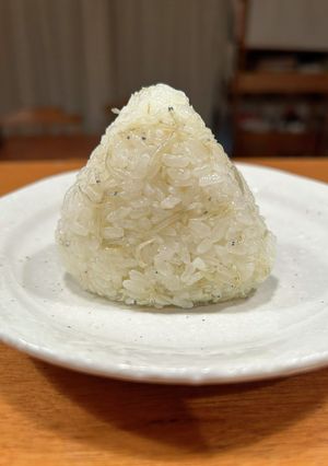 しらす干しのペペロンチーノおにぎり-レシピのメイン写真