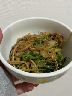 炒めるだけ！えのきと豆苗のキムチ炒め-レシピのメイン写真