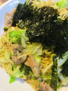 ノンオイル●蒸し焼きネギ&キャベ豚焼そば-レシピのメイン写真
