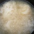 一人暮らしの刺身のツマ味噌汁