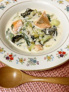 鮭とチンゲン菜のクリーム煮-レシピのメイン写真