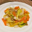 白菜とにんじんと豚バラの中華とろみ炒め
