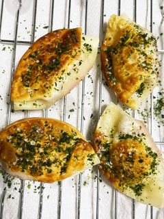 簡単!チーカマの餃子包み おつまみ&弁当-レシピのメイン写真