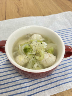 鶏だんごとキャベツの食べるスープ-レシピのメイン写真