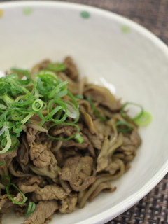牛こま肉と舞茸の麺つゆ煮-レシピのメイン写真