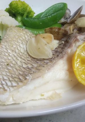 白身魚とあさりのガーリックアクアパッツァ-レシピのメイン写真