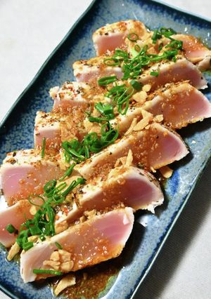 マグロのバジル七味炙りカルパッチョ風-レシピのメイン写真