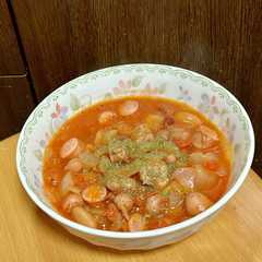 รูปของ ミックスビーンズとソーセージのトマト煮