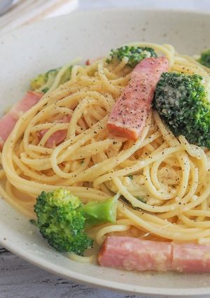 ブロッコリーのワンパンカルボナーラ♪-レシピのメイン写真