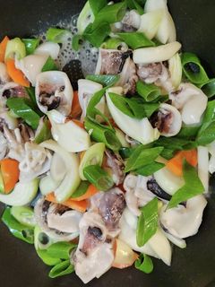 ≪韓国風≫ コウイカと野菜の甘辛炒め-レシピのメイン写真