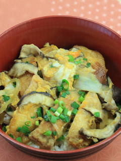 うすあげととうふのふわふわチキンカツ丼-レシピのメイン写真